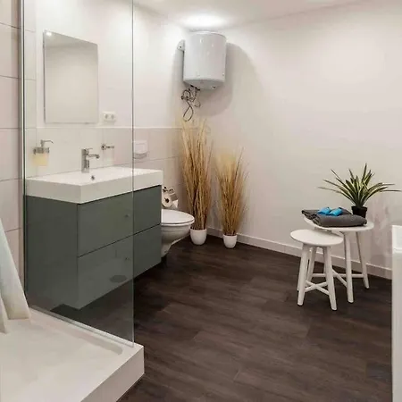 Stilvolles Apartment In Zentraler Lage Bremen Exterior photo